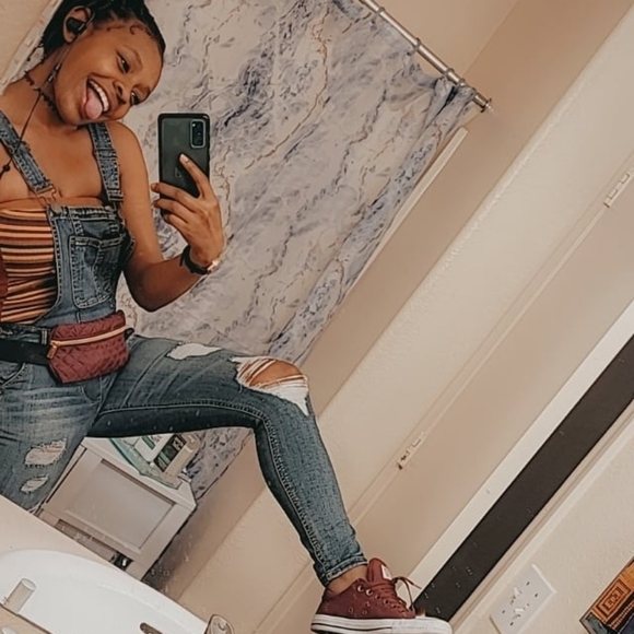 Meet your Posher, Tené - Picture 6 of 12